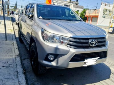 Hillux SR